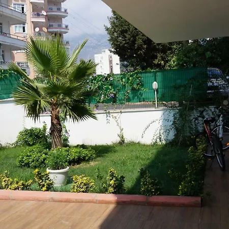 Апартаменты 1+1 В Центре Махмутлара, Алания Apartment Alanya