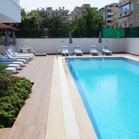 Апартаменты 1+1 В Центре Махмутлара, Алания Apartman Alanya