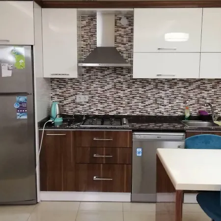 Апартаменты 1+1 В Центре Махмутлара, Алания Apartment